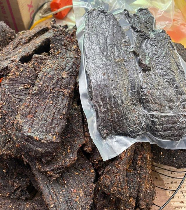 Mẹo để tránh mua phải trâu gác bếp kém chất lượng - Ảnh sưu tầm Mẹo để tránh mua phải trâu gác bếp kém chất lượng - Ảnh sưu tầm