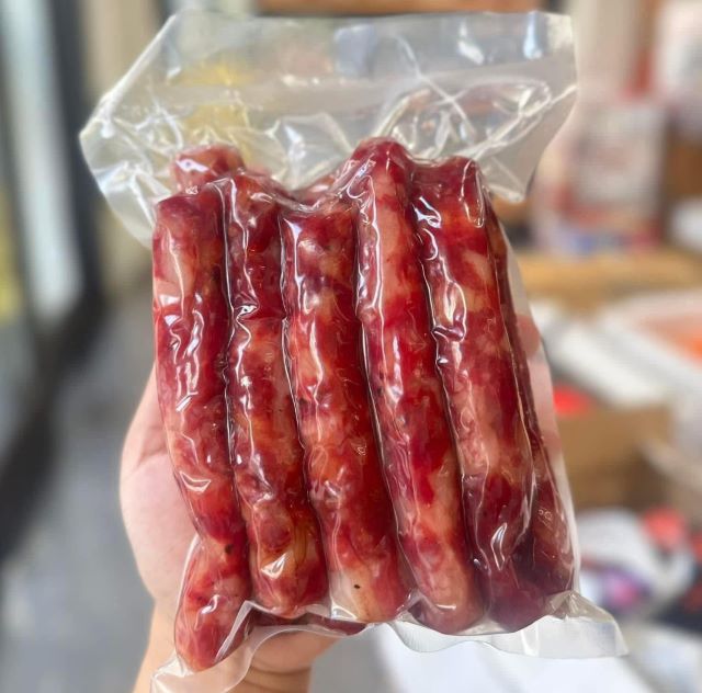 Lạp xưởng gác bếp Lào Cai - Ảnh từ Ly Ly Lạp xưởng gác bếp Lào Cai - Ảnh từ Ly Ly