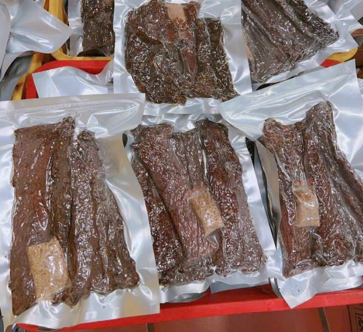 Top 5 món thịt gác bếp và sấy khô truyền thống Việt Nam - Ảnh từ Huong Dang